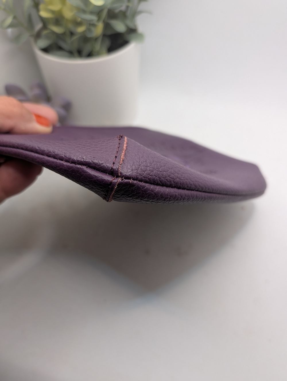 Harley-Davidson Purple Pebbled Leather Zip  Pouch - Picture 5 of 6